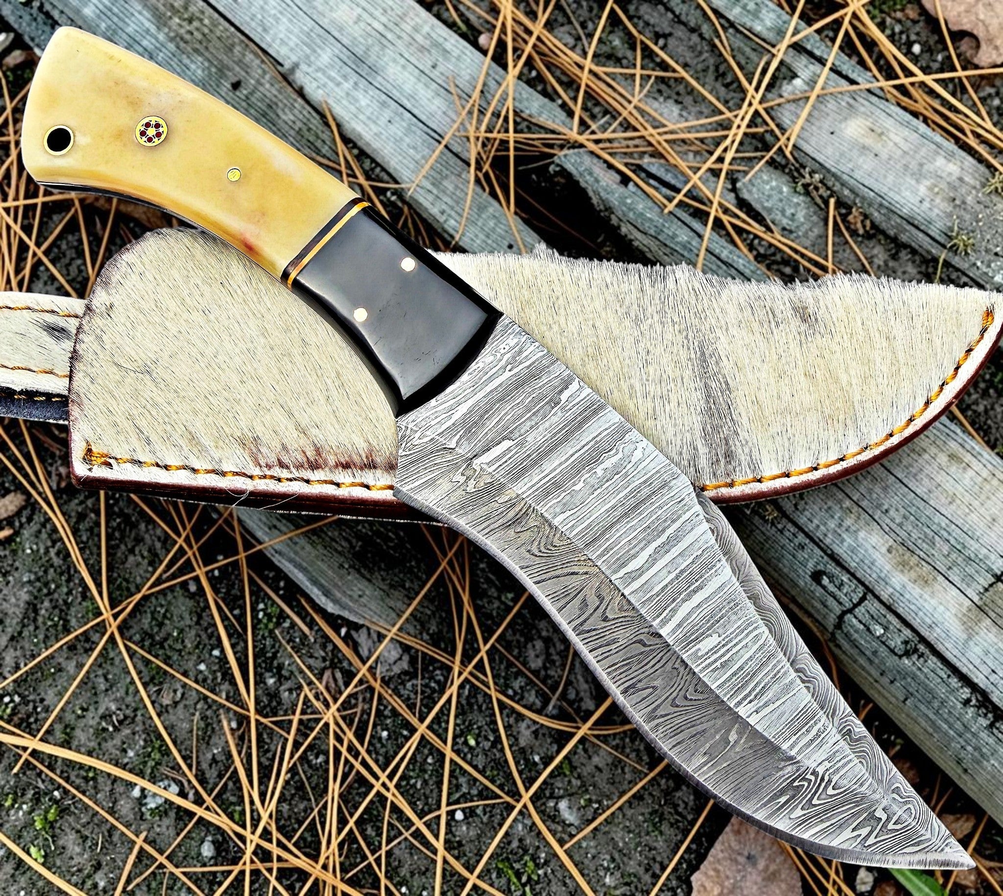 TIMBERCAT KNIVES Handmade Damascus steel hunting knife with bone handle  9'' overall with real cow leather sheath 1002