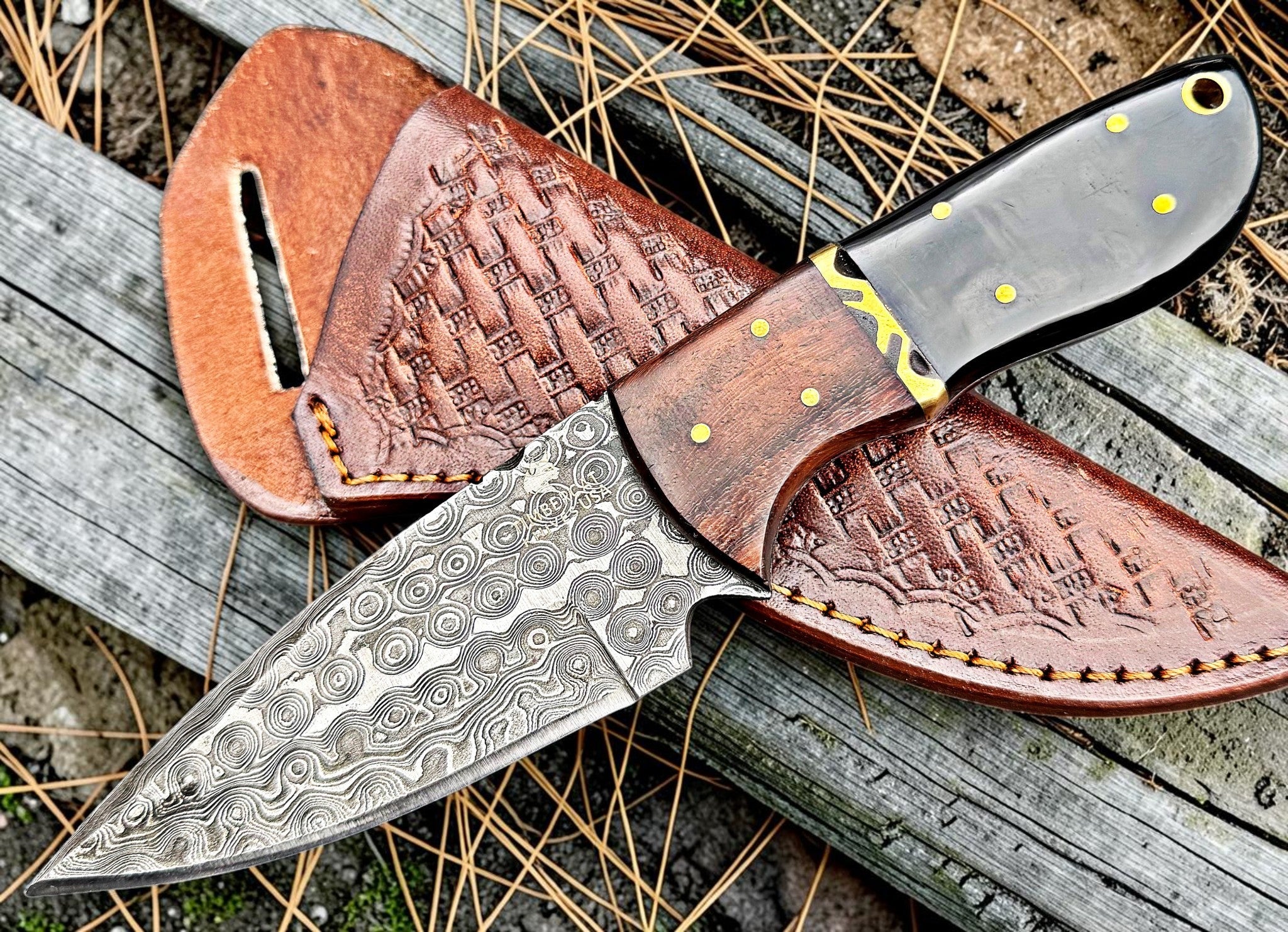 Timbercat Knives Handmade Damascus Steel Hunting Skinner Knife 8.5 Inches with Cowhide Leather Sheath 1015