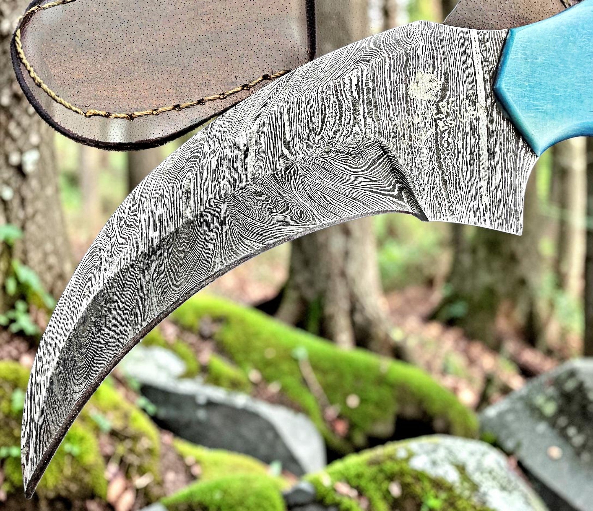 Timbercat Knives Handmade Damascus Steel Hunting Karambit Knife 7.5 Inches with Cowhide Leather Sheath 1029