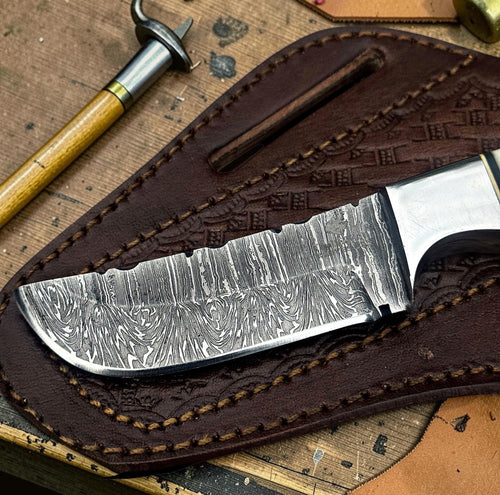 Timbercat Knives Handmade Damascus Steel Hunting Skinner Knife 7 Inches with Cowhide Leather Sheath 1056