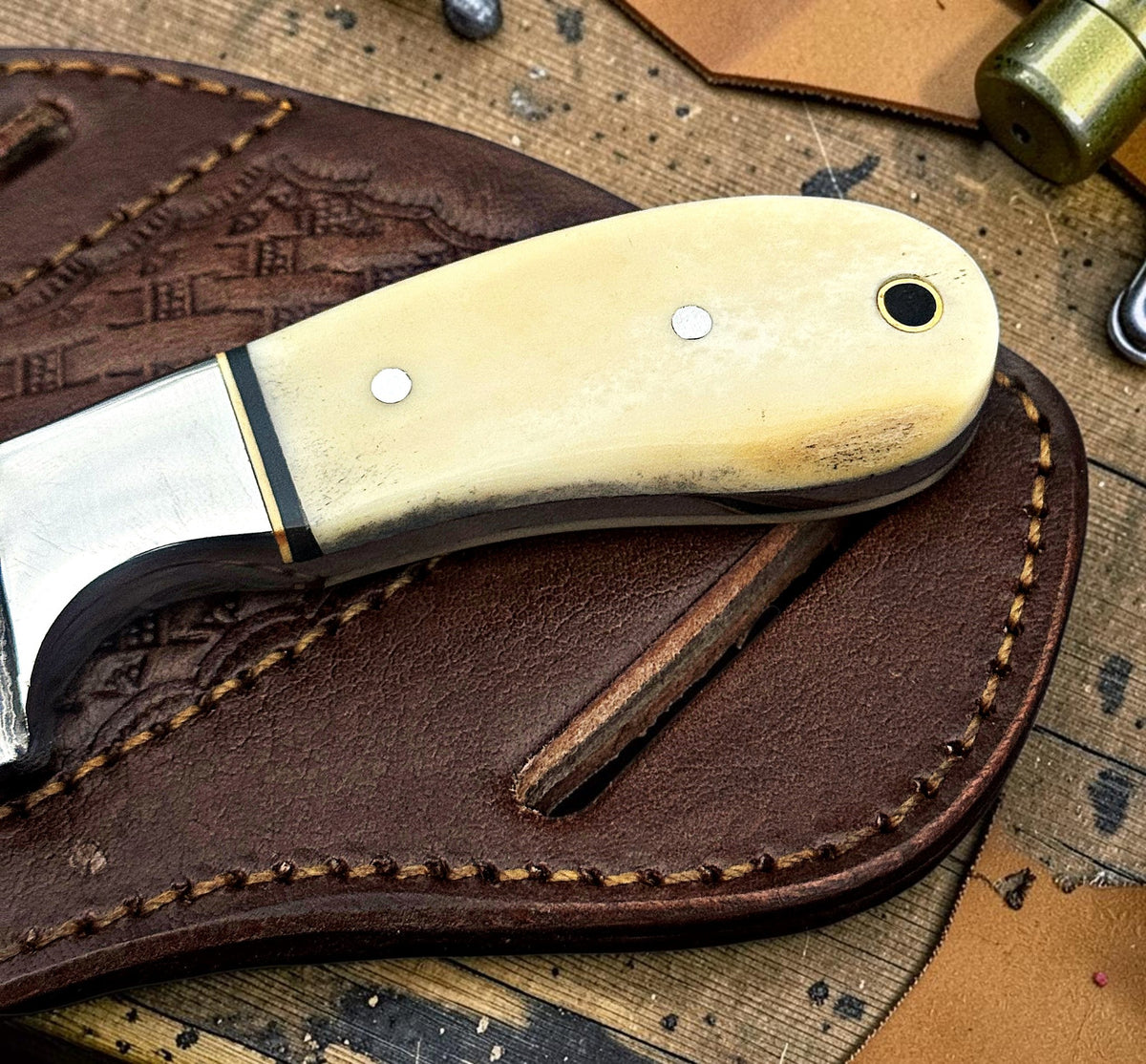 Timbercat Knives Handmade Damascus Steel Hunting Skinner Knife 7 Inches with Cowhide Leather Sheath 1056